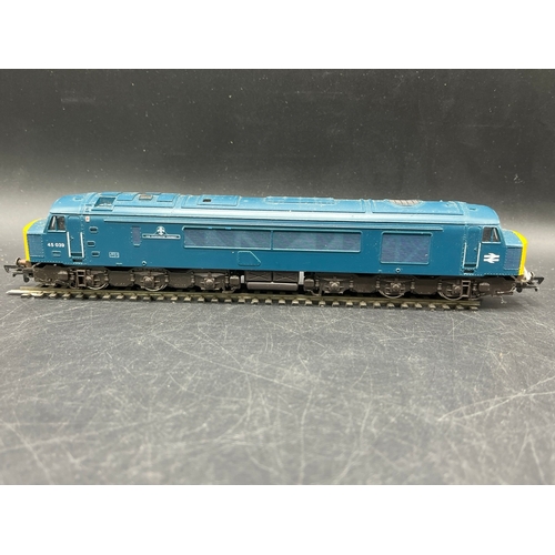 242 - Five OO Diesel/Electric Locomotives, each Tested Runners
(1600g)
Hornby R068 Class 25 25247 in BR Bl... 