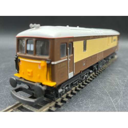 247 - Lima L205186 Class 73 73101 'The Royal Alex' in Pullman umber and cream with rake of 7 Triang Pullma... 