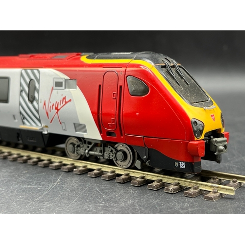 186 - Bachmann Branchline 32-600 Class 220 Virgin Voyager 4 car DEMU 