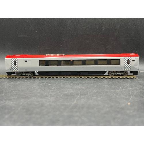 186 - Bachmann Branchline 32-600 Class 220 Virgin Voyager 4 car DEMU 