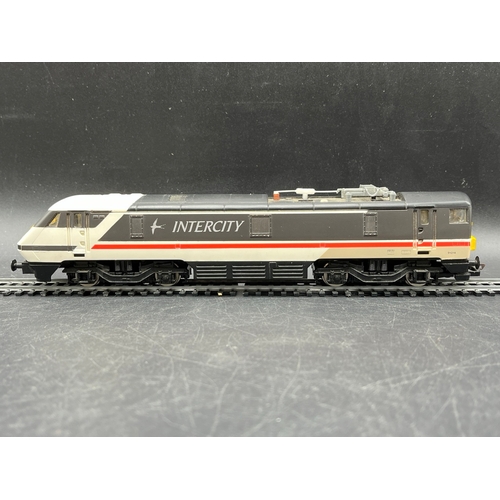 187 - Three Hornby Class 91 Intercity Locomotives & Dummies with seven Intercity coaches, Tested Runners
(... 