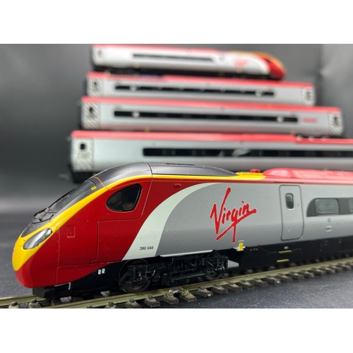 188 - Hornby R1134 EMU Class 390 5-Car Pendolino 390045 '101 Squadron' in Virgin Livery - Separated from t... 