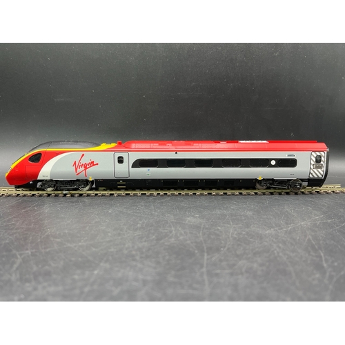 188 - Hornby R1134 EMU Class 390 5-Car Pendolino 390045 '101 Squadron' in Virgin Livery - Separated from t... 