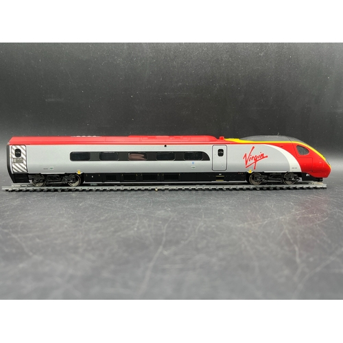 188 - Hornby R1134 EMU Class 390 5-Car Pendolino 390045 '101 Squadron' in Virgin Livery - Separated from t... 