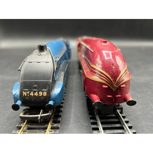 248 - Two OO Hornby 4-6-2 Steam Locomotives, one tested Runner
(900g)
Hornby R767 Class 8P 'Coronation' 4-... 