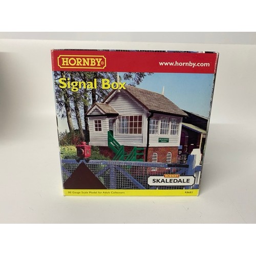 66 - 18 Hornby Skaledale Trackside Buildings, Platforms, Dapol & Wills Kits... (7500g) 
2 Single Sided St... 