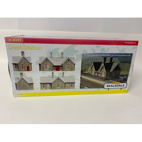 66 - 18 Hornby Skaledale Trackside Buildings, Platforms, Dapol & Wills Kits... (7500g) 
2 Single Sided St... 