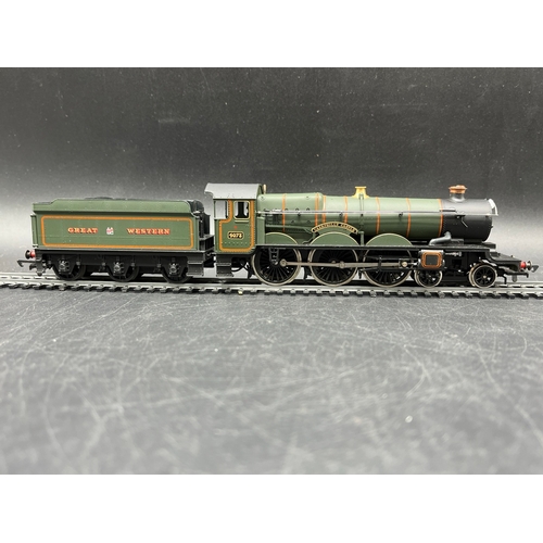 253 - OO Bachmann Branchline 32-504 Standard class 5MT 73014 & BR1 tender in BR green with late crest, and... 