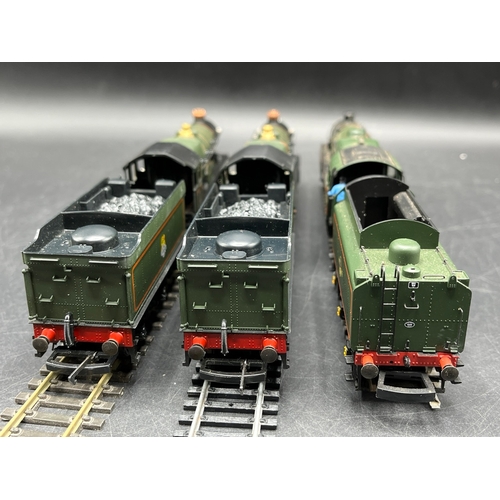 253 - OO Bachmann Branchline 32-504 Standard class 5MT 73014 & BR1 tender in BR green with late crest, and... 