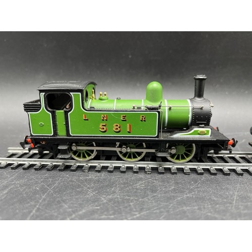 254 - Five OO gauge Steam locomotives, each Tested Runners
(1400g)
Hornby Battle Of Britain Class 4-6-2 'H... 