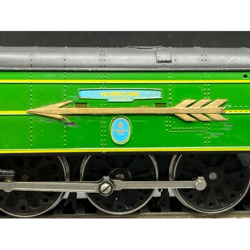 254 - Five OO gauge Steam locomotives, each Tested Runners
(1400g)
Hornby Battle Of Britain Class 4-6-2 'H... 