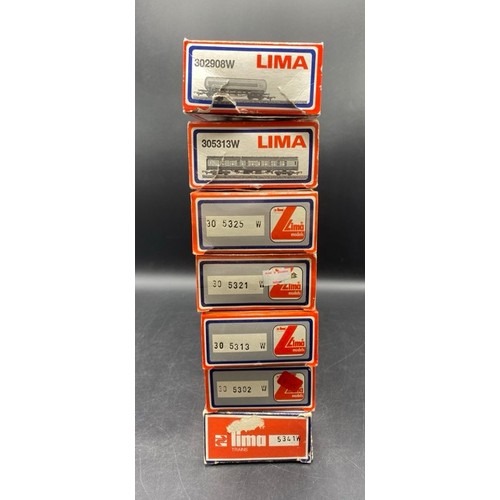 333 - 12 'OO' gauge Lima Coaches & Tankers (7 boxed/5 unboxed) (1600g)
5341W - Loose in box
305321W - Boxe... 