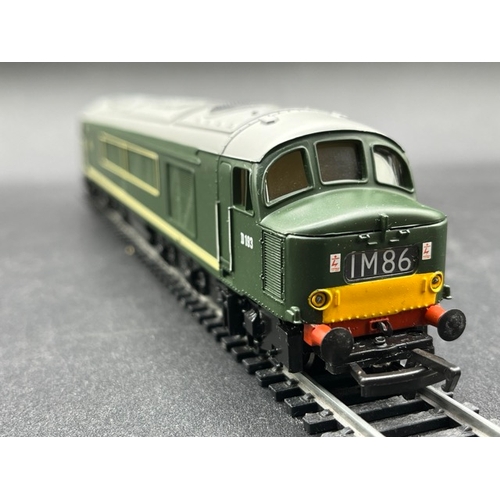 257 - OO Gauge Class 46 Bachmann 31-077 1-Co-Co-1 & Class 55 Bachmann 32-525, Tested Runners
(1450g)
Bachm... 