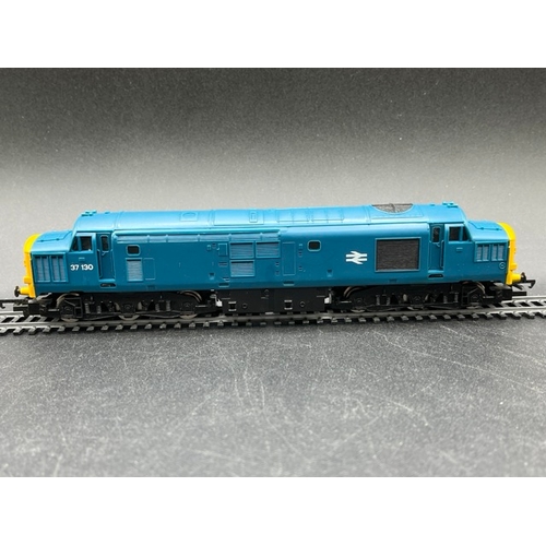 258 - Two 'OO' Locomotives and Railcar, Tested Runners
(1000g)
DP1 Deltic Prototype Co-Co Diesel/Electric ... 