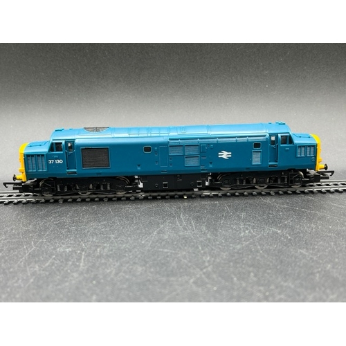 258 - Two 'OO' Locomotives and Railcar, Tested Runners
(1000g)
DP1 Deltic Prototype Co-Co Diesel/Electric ... 