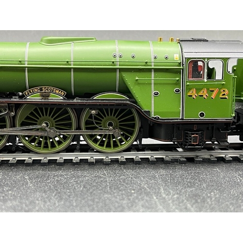 260 - Hornby R2441 Class A3 4-6-2 4472 