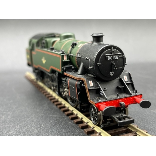 262 - Three 'OO' BR Late Crest Lined Green Steam Locomotives, Tested Runners, Hornby R2926, Bachmann 31-10... 