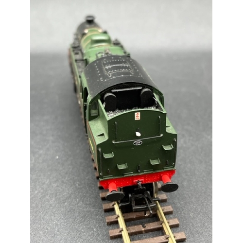 262 - Three 'OO' BR Late Crest Lined Green Steam Locomotives, Tested Runners, Hornby R2926, Bachmann 31-10... 