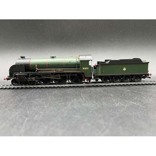 264 - OO N15 Class 'Sir Meliagrance' Hornby R2905 (The Pete Waterman collection), Tested Runner
(600g)
Hor... 