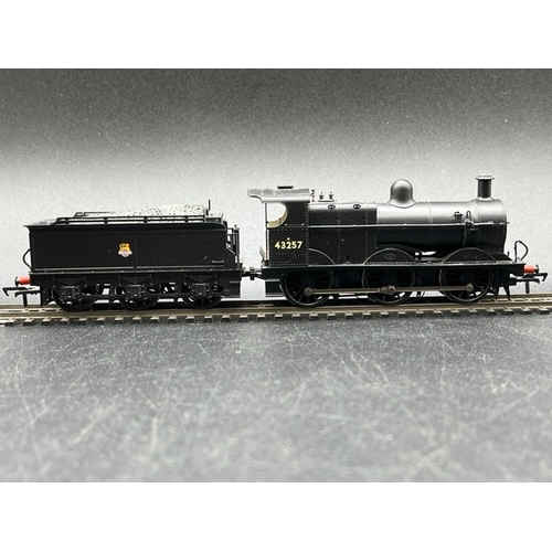 266 - Two BR Early Emblem OO Steam Locomotives, Tested Runners, Hornby R2731 & Bachmann 31-626A
(1000g)
Ho... 