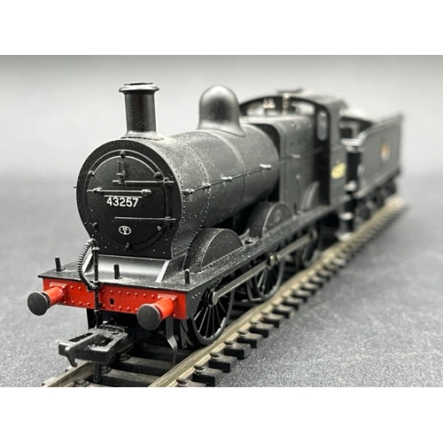 266 - Two BR Early Emblem OO Steam Locomotives, Tested Runners, Hornby R2731 & Bachmann 31-626A
(1000g)
Ho... 