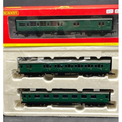 338 - Hornby BR Pull-Push Coach Pack & R4395A Southern coach. 
(700g)
Coach pack includes two coaches, tog... 