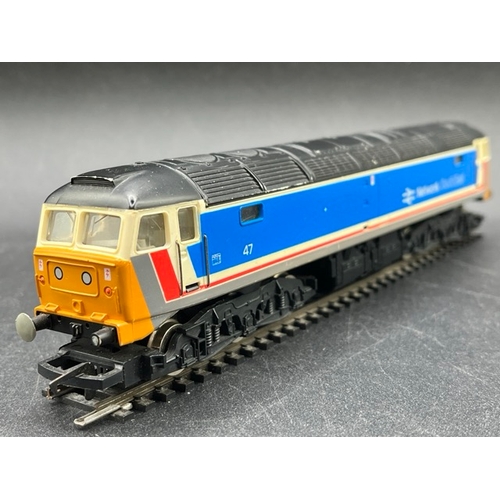 194 - Hornby Class 47 Hornby Loco in NSE livery with four coaches
(1100g)
Hornby R219 Class 47 in NSE Live... 