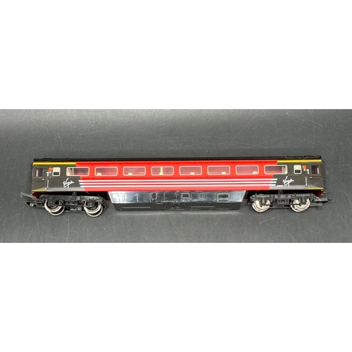 342 - Non-motorised Hornby Class 43 High Speed Train, Dummy cars of Maiden Voyager & Lady In Red together ... 