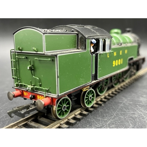 267 - Hornby R2912X Thompson L1 Class 2-6-4T 9001 in LNER Green (DCC Fitted), Not Tested as DCC
(450g)
Det... 