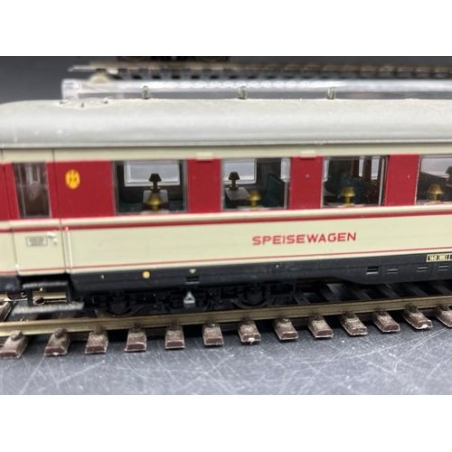 146 - 9 'HO' Maroon and Cream Continental Cars/Coaches from Märklin, Fleischmann, Liliput and Lima 'Ready-... 