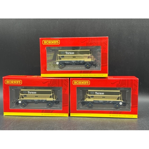 347 - Six boxed OO Rolling-stock, with five un-boxed 'Ready-to-Roll'
(700g)
Hornby R6829 PGA Hopper Wagon ... 