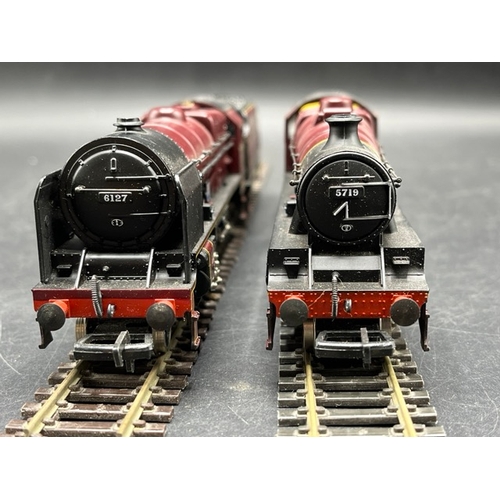 273 - Two OO Mainline LMS Crimson 4-6-0 Steam Locomotives, one Tested Runner
(900g)
Mainline 37046 Class 6... 