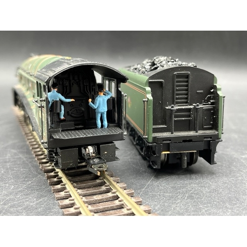 275 - Hornby R2266 Class A4 4-6-2 60017 