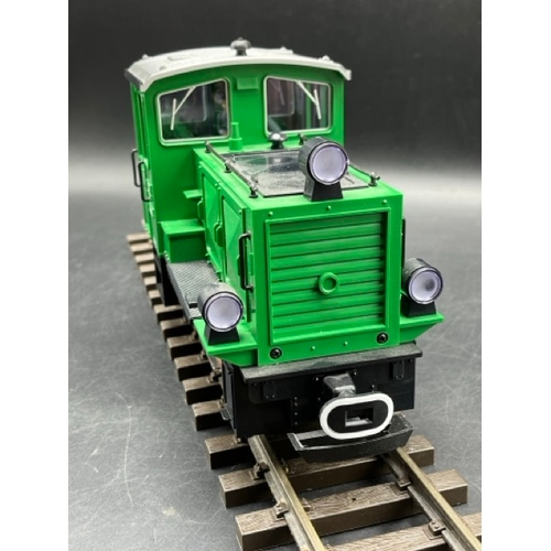 91 - G-Scale LGB 92490 Henschel 0-4-0 Diesel Loco in Green #92490 electric with original box, Tested Runn... 