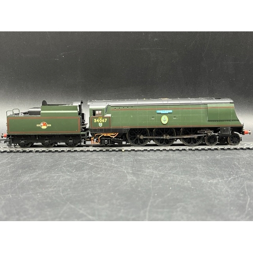 202 - Hornby R2308M 'The Excalibur Express' Train Pack Ex-SR Tangmere Loco & 3 Coaches, Tested Runner
(120... 