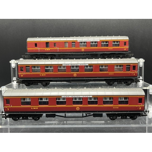 203 - Hornby R2167 The Royal Scot (A4 Class - Lord Faringdon) 60034 train pack, Tested Non-Runner
(1200G)
... 