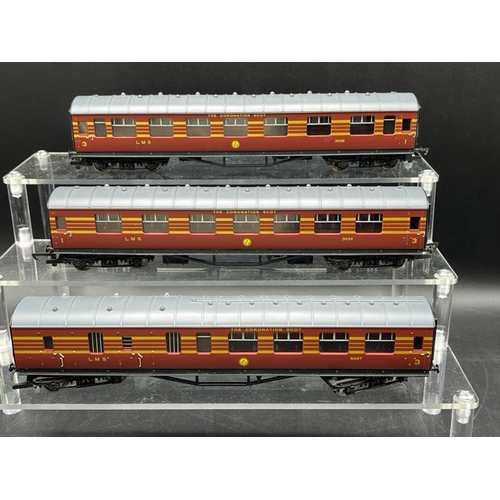 204 - Hornby R2199M Coronation Scot Train Pack, Tested Non-Runner
(1200g)
LMS 4-6-2 'Coronation' #6220 Ste... 