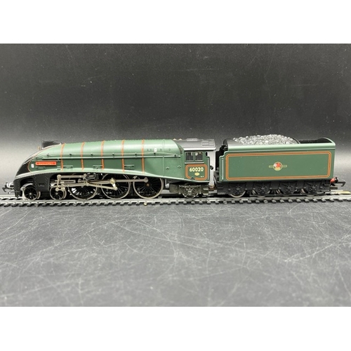 210 - Hornby R2032 Heart Of Midlothian Pack - including Class A4 - Guillemot 60020 and 3 Coaches, Tested R... 