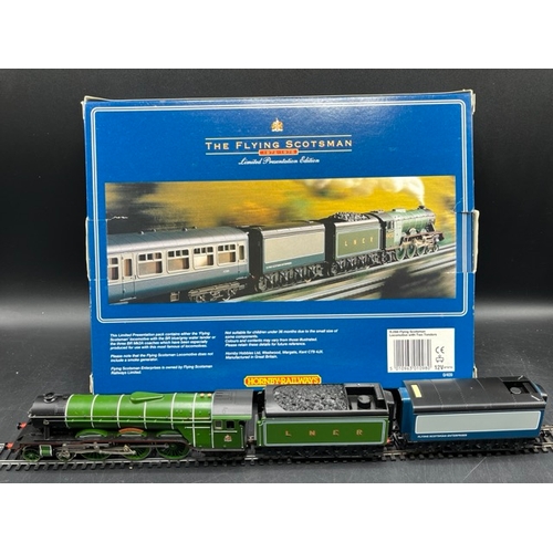 216 - Hornby OO gauge The Flying Scotsman 1972-75 Limited Presentation Sets, Tested Runner 
(1400g)
Hornby... 