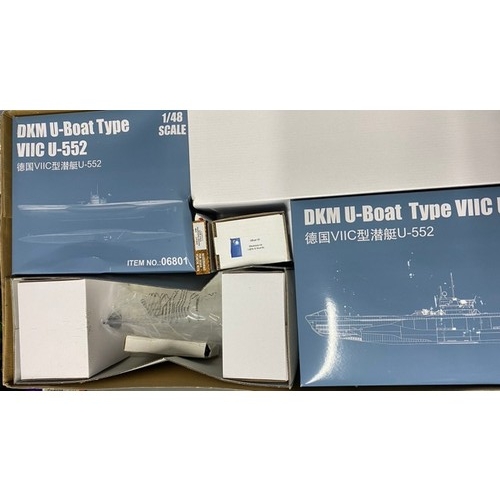 2 - Trumpeter DKM U-Boat Type VIIC U-552 - 06801 including Magic scale modelling Synchronised Lights & S... 