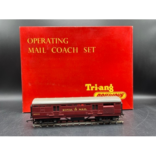 358 - Tri-ang R23 Operating Royal Mail Coach Set, with 16 boxed Rolling-stock 
(2100g)
R227 BR Utility Van... 