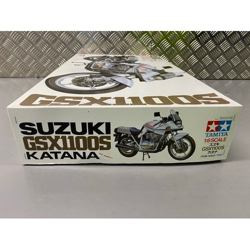 9 - Tamiya - Suzuki GSX1100S - 1/6 Scale. (1600g) (1).

Unbuilt, box shows sign of being stored. Box Dim... 