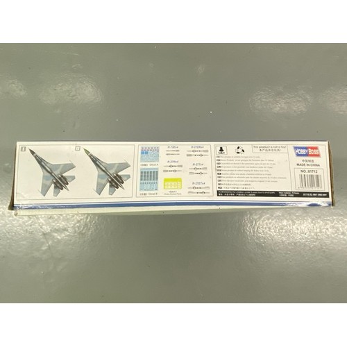 13 - 3 Model Kits 
Trumpeter - Su-30MKK Flanker 02271 1/32 Scale. (Box Poor/Kit as new).
Tamiya Grumman F... 