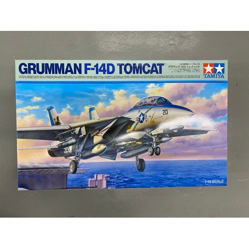 13 - 3 Model Kits 
Trumpeter - Su-30MKK Flanker 02271 1/32 Scale. (Box Poor/Kit as new).
Tamiya Grumman F... 