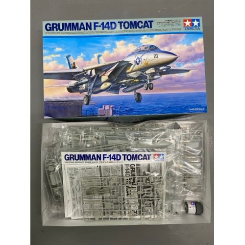 13 - 3 Model Kits 
Trumpeter - Su-30MKK Flanker 02271 1/32 Scale. (Box Poor/Kit as new).
Tamiya Grumman F... 