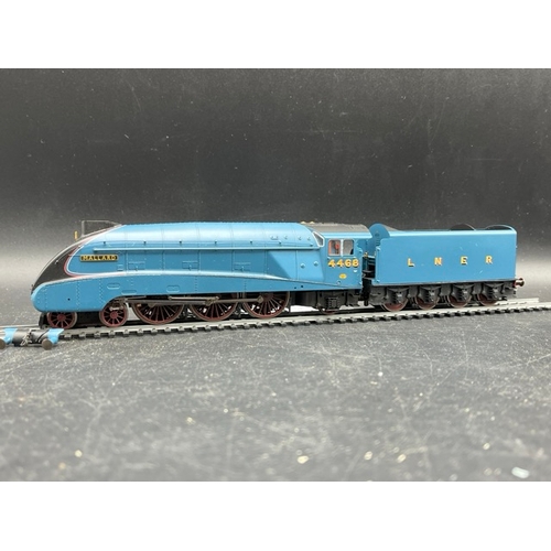 220 - Hornby R1103 The Mallard Passenger OO gauge Train Set, with a quantity of track and Trackside buildi... 