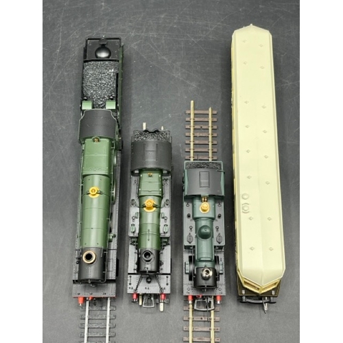 280 - Four OO gauge Locomotives Boxed and Tested Runners 
(1800g)
Hornby R2547 Grange Class 4-6-0 6877 'Ll... 