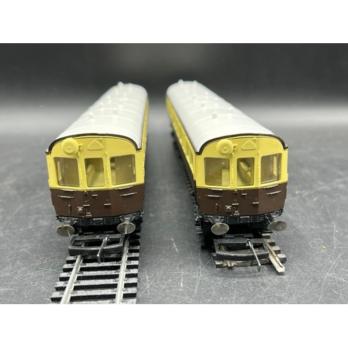 349 - Hornby OO gauge Two rakes of GWR Coaches 'Ready-to-Roll'
(1000g)
Hornby R4291 GWR Composite Coach 61... 