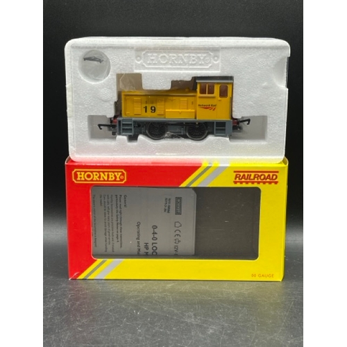 282 - Four Hornby Boxed and Tested Locomotives, Three from Collectors Club
(700g)
Hornby R2597 Class 0F. 0... 