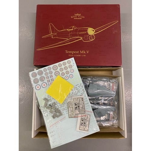 20 - 2 Royal Class Eduard Model Kits - Tempest Mk. V - R0018 & MiG-21MF - R0017 (2100g).(2).
Royal Class ... 